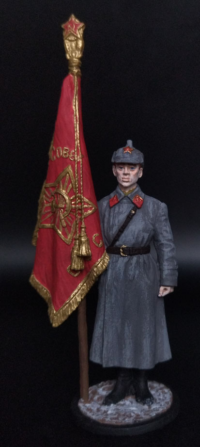 Старший сержант РККА со знаменем. Оловянная военно-историческая миниатюра, пьютер, акриловые краски