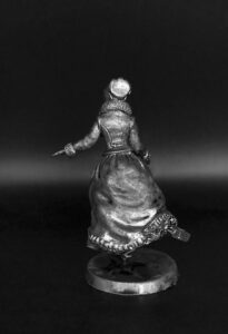 Дама-фигурист на льду. Историческая миниатюра. Пьютер, чернение.
