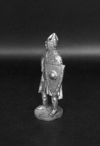 Русский воин с луком. Военно-историческая миниатюра. Фигурка из пьютера, литье, пайка, чернение.