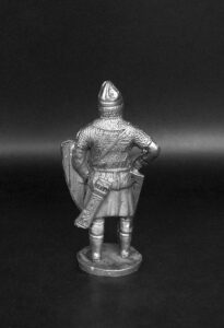 Русский воин с луком. Военно-историческая миниатюра. Фигурка из пьютера, литье, пайка, чернение.